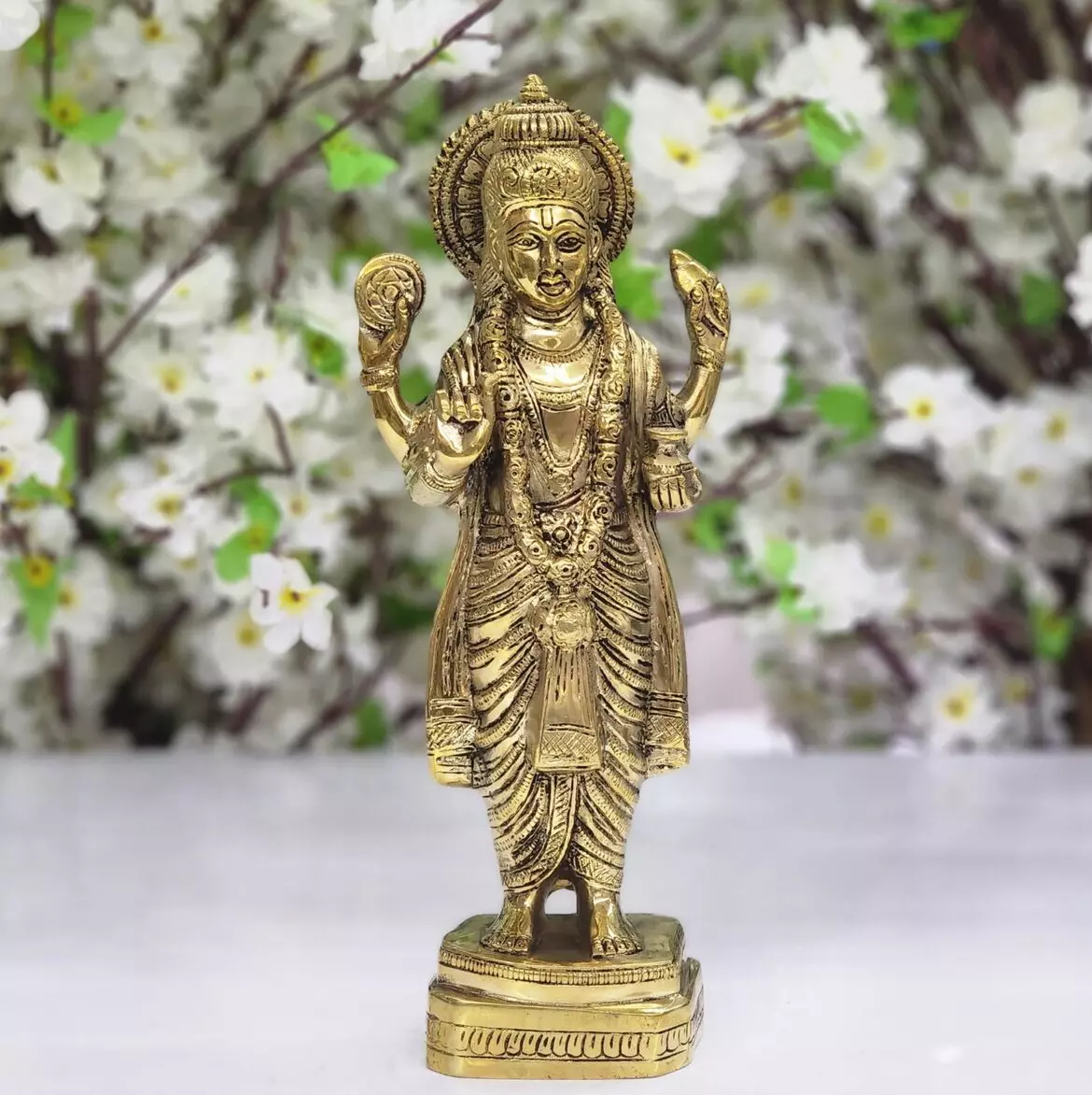 Statue dorée de dhanvantari